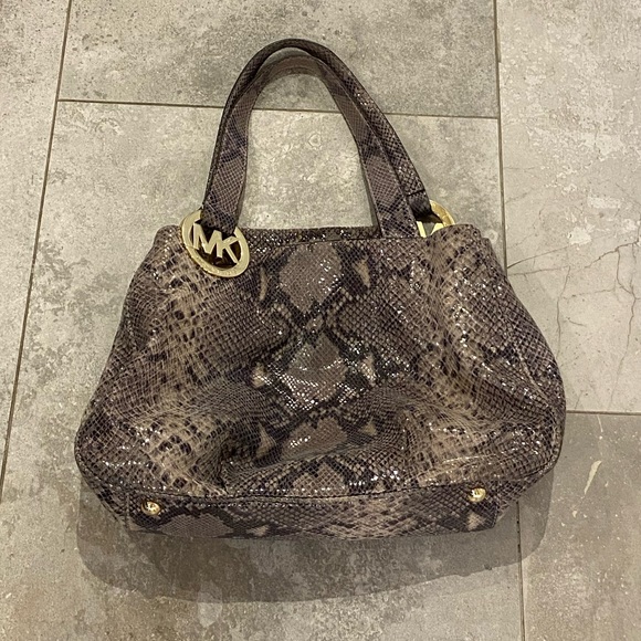 Michael Kors Snake-print Leather Bag - Picture 2 of 5